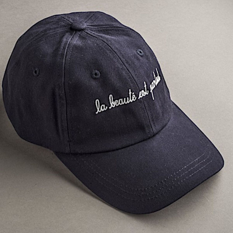 Casquette brodée bleue