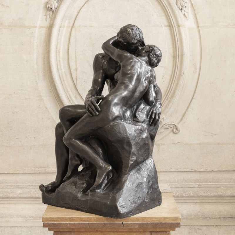 Le Baiser 85 cm (Patine Bronze), reproduction de sculpture officielle du musée Rodin.