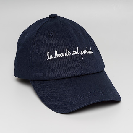 Casquette brodée bleue