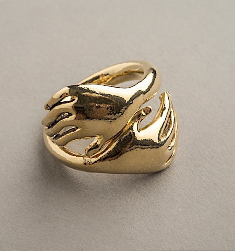 Double hand gold ring