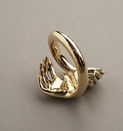 Bague dorée | Double main | Musée Rodin